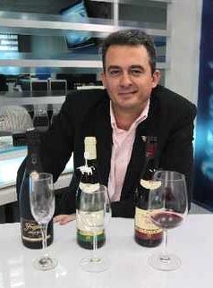 Douglas Montoya - Escuela Española de Sommeliers Guatemala